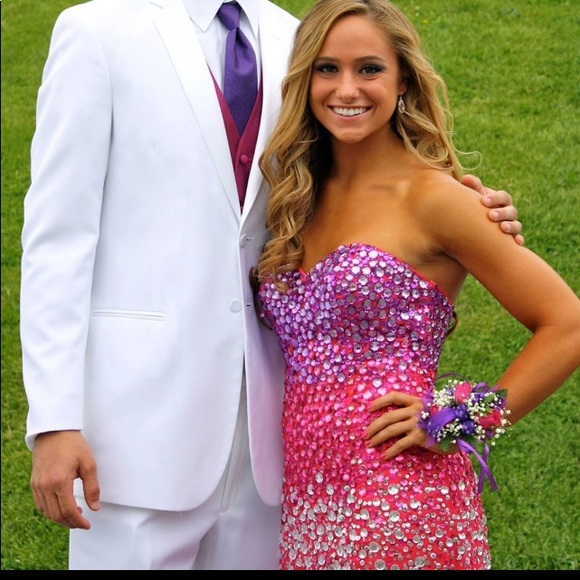 ✨✨Gorgeous Blush Prom Crystal Dress ✨✨ - Picture 3 of 6